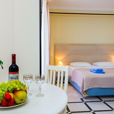 Bmg Hotel 수쿰 외부 사진