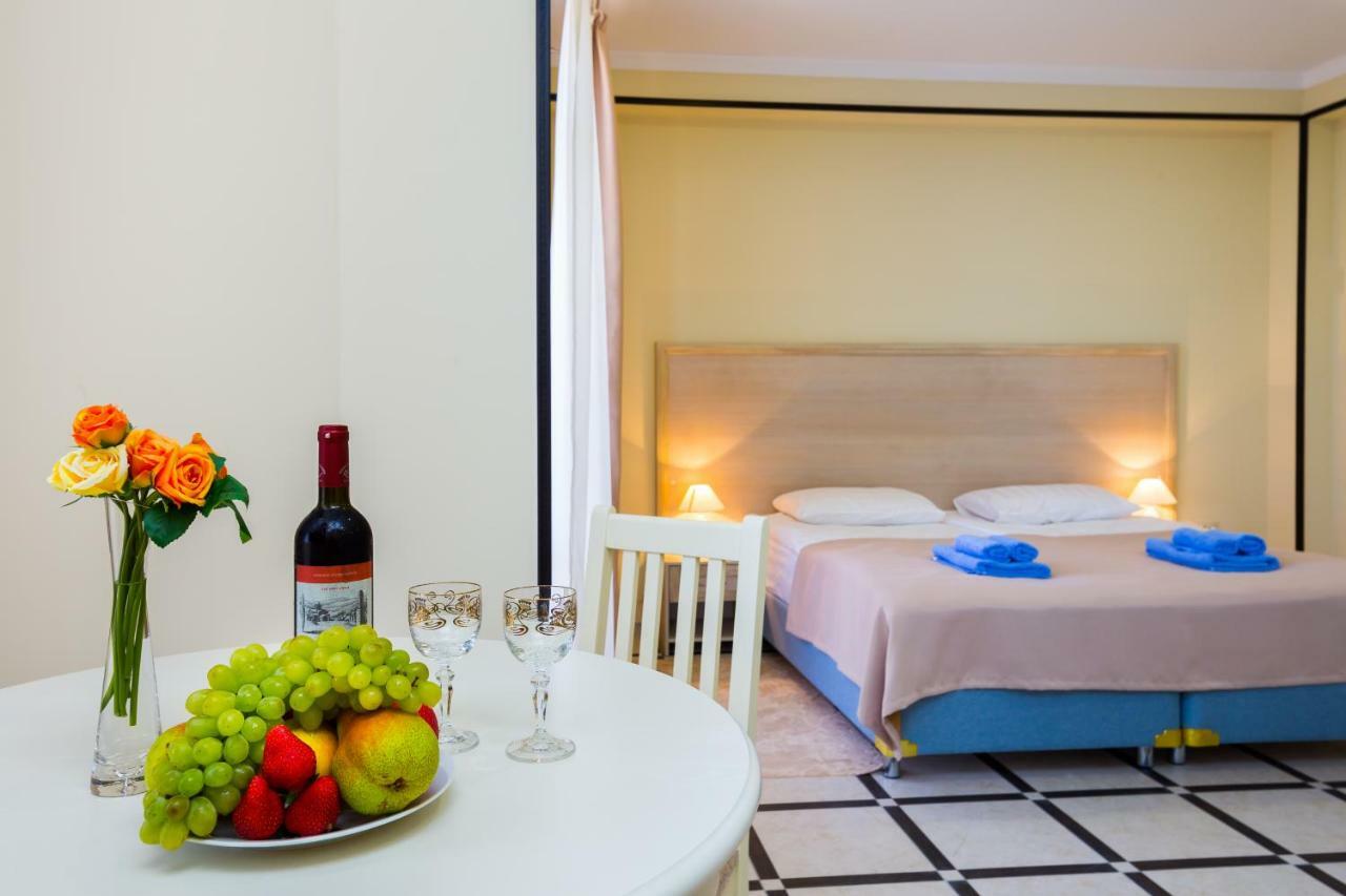 Bmg Hotel 수쿰 외부 사진