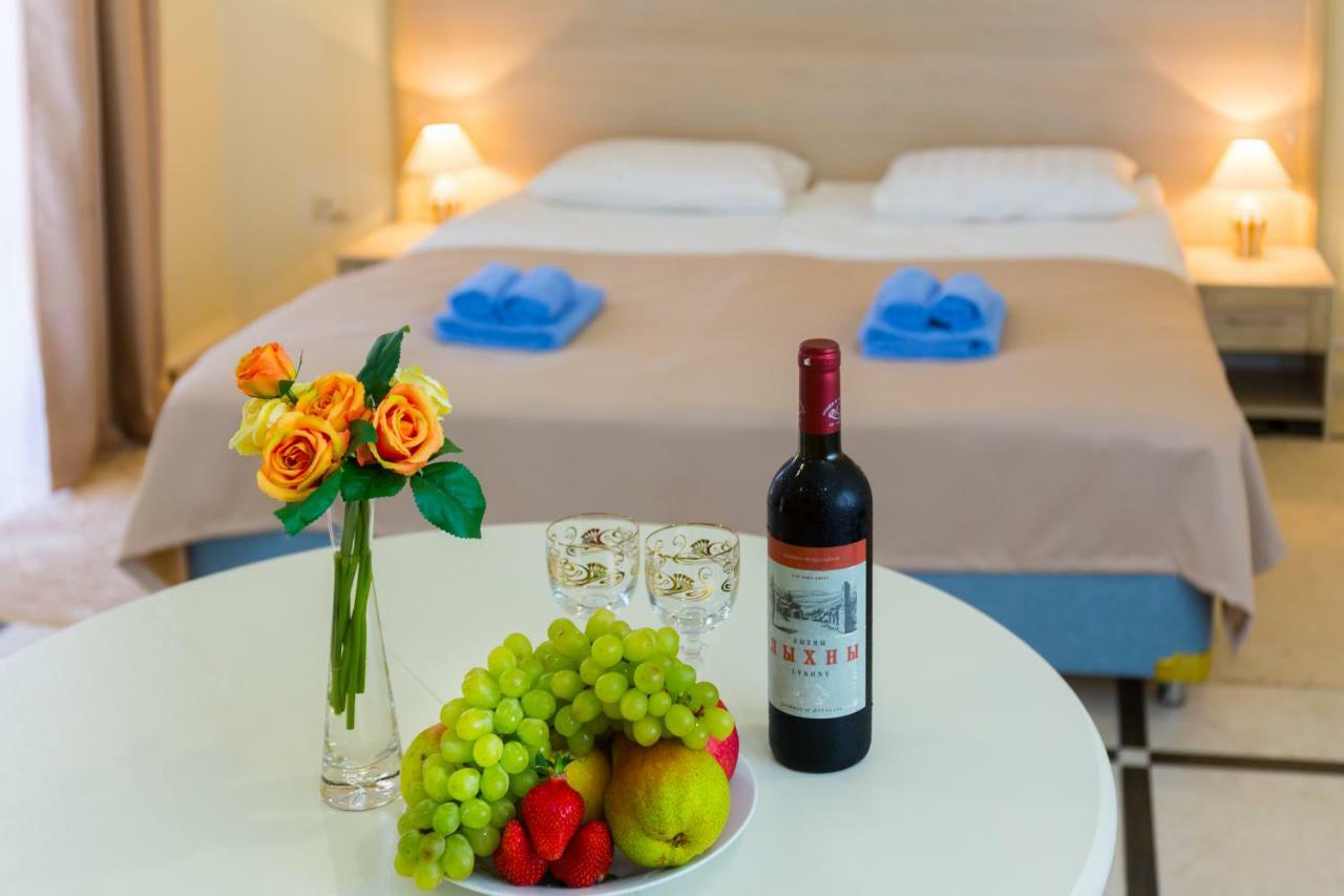 Bmg Hotel 수쿰 외부 사진